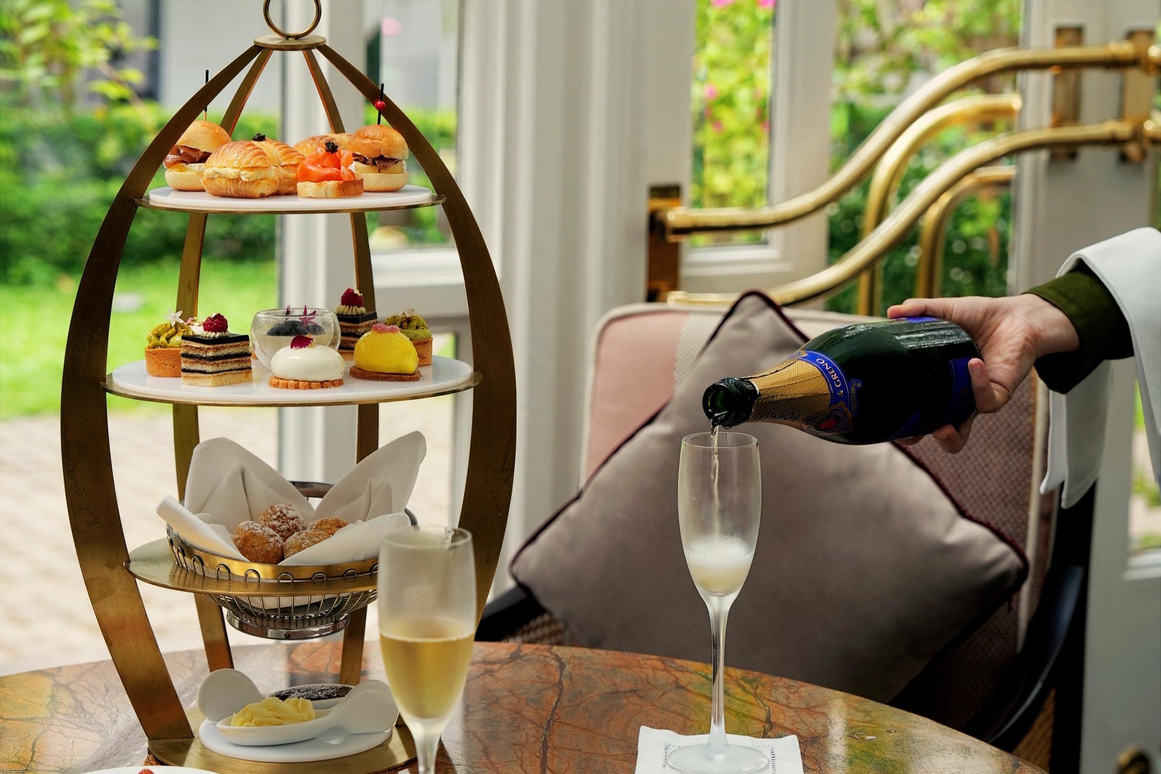 The Metropole High Tea at Le Club Bar - Image 3
